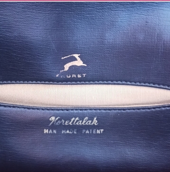 KORET Elegant Black Patent Leather Clutch Handbag - Picture 3 of 5